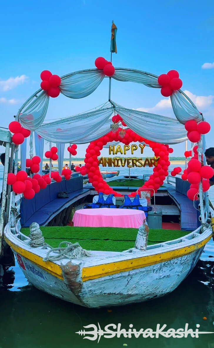 Night romantic boat Varanasi proposal setup