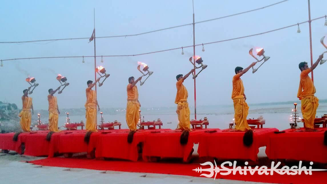 assi-ghat-gangaa-aarti